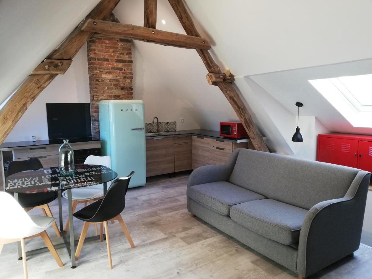 Au Cochon Qui Rit Apartamento Flines-Les-Mortagne Exterior foto