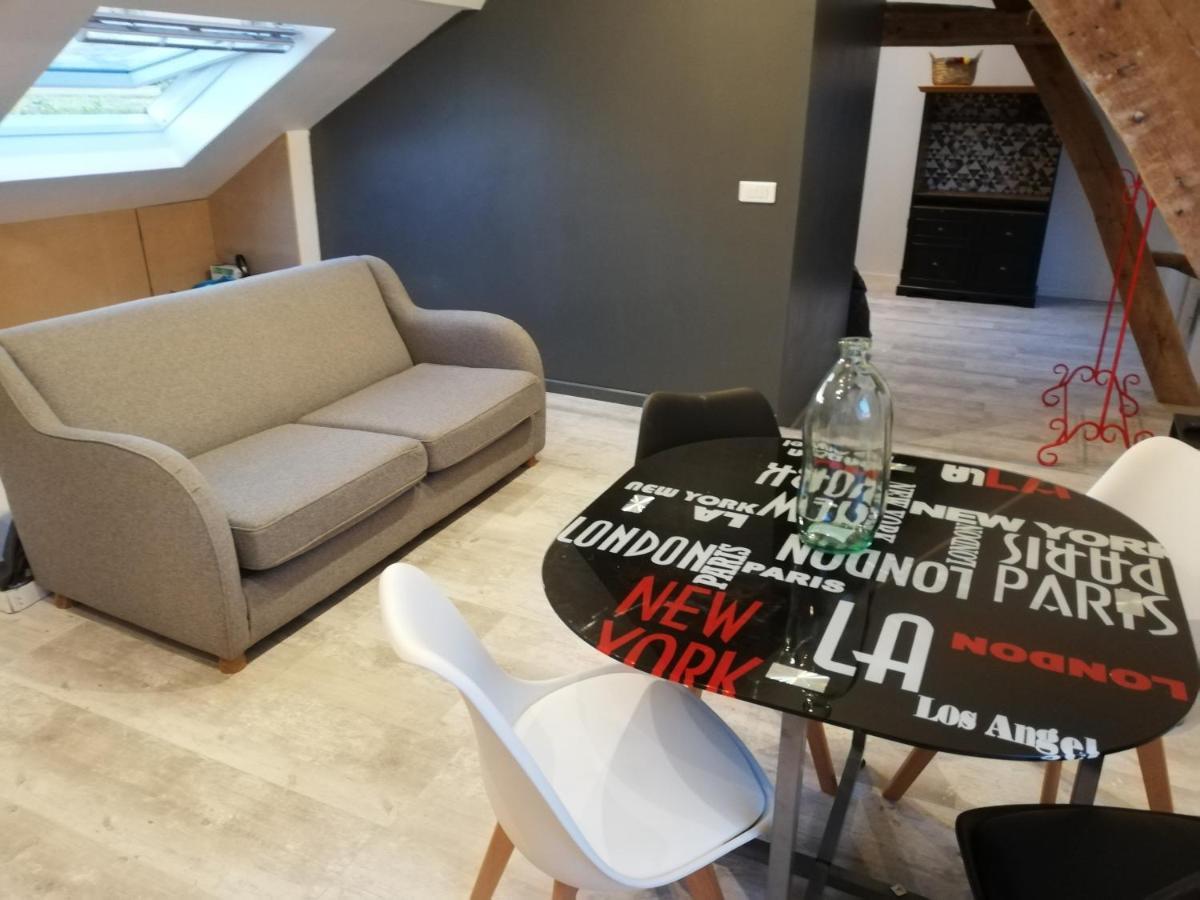 Au Cochon Qui Rit Apartamento Flines-Les-Mortagne Exterior foto